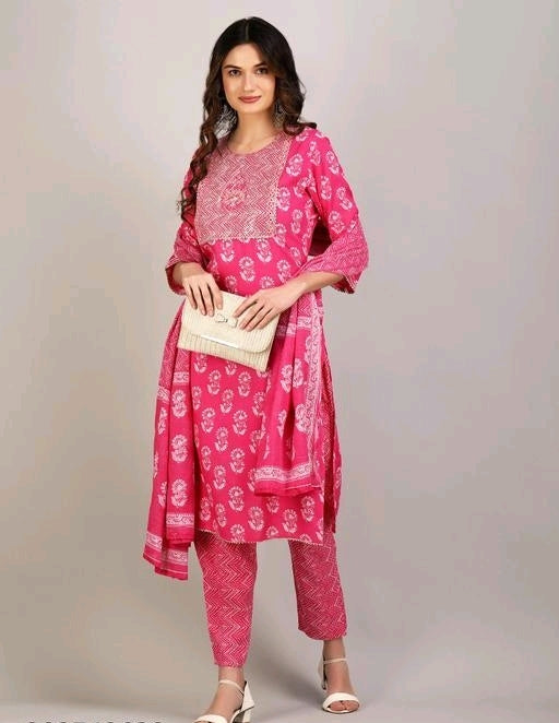 Beautiful Ethnic Kurti Pant Dupatta Set