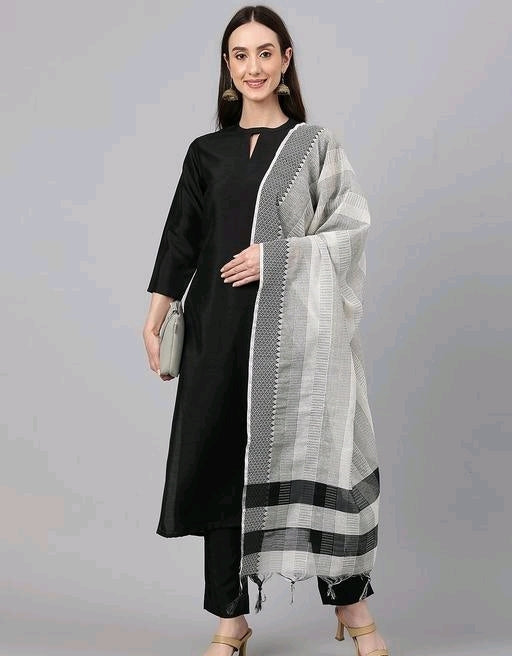 Exquisite Black Crepe Silk Solid Kurta for Women