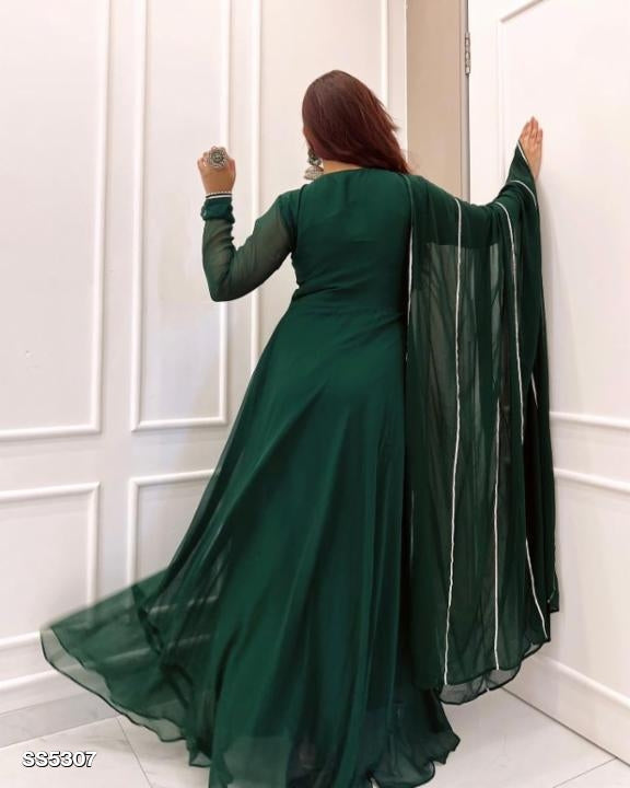 Stylish Anarkali Gown With Dupatta
